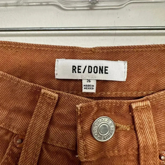 Re-Done NWT’s 70’s High Rise Stove Pipe distressed bottom jeans. Size 26 - Picture 6 of 7